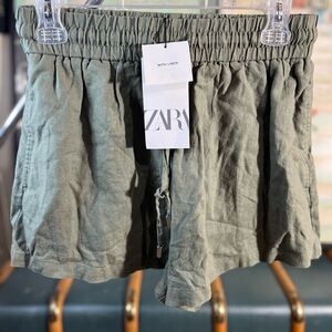 Zara Women's Green Linen Shorts